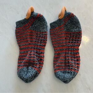 Point Studio Union Grip Socks S/M Heathered Olive Red Stripe Barre